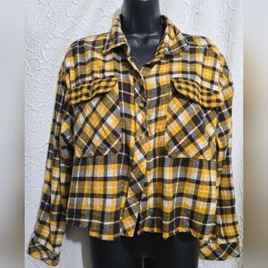 Womens Black and Yellow Cropped Plaid Flannel  Shirt Size Large  Julie and Joy